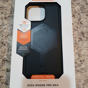 UAG Black Essential Armor iPhone 2024 Pro Max Case